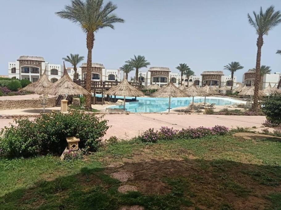 شقه مع جنينه هاديه Lägenhet Sharm el-Sheikh Exteriör bild